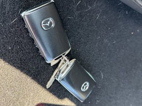 Used 2024 MAZDA CX-90 Plug-In Hybrid w/ Premium Pkg image 6