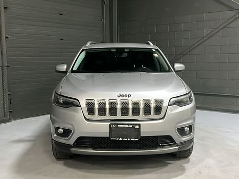 Used 2020 Jeep Cherokee Limited AWD/4WD image 2