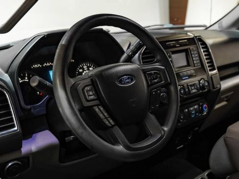 Used 2016 Ford F150 XLT AWD/4WD image 18