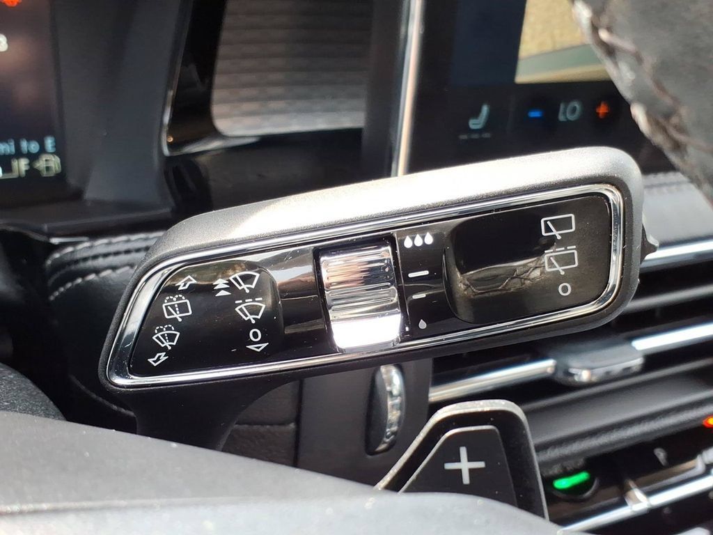 Used 2023 Lincoln Corsair FWD image 21
