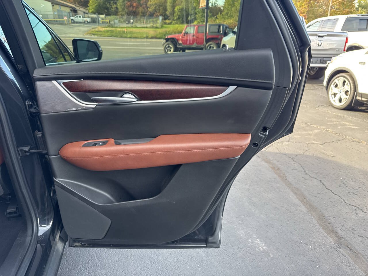 Used 2020 Cadillac XT5 Premium Luxury AWD/4WD image 21