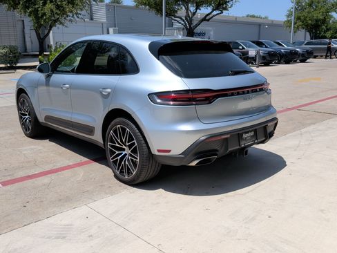 Used 2024 Porsche Macan AWD/4WD image 8