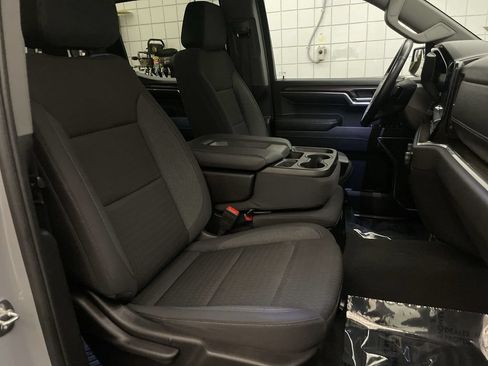 Used 2024 Chevrolet Silverado 1500 LT AWD/4WD image 21