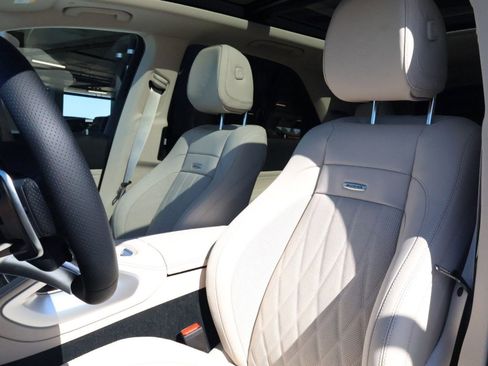 Used 2026 Mercedes-Benz GLE 53 AMG 4MATIC image 5