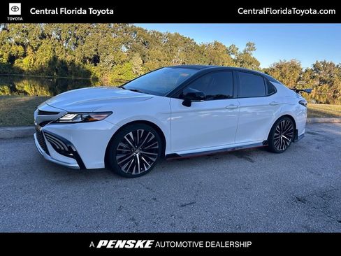 Used 2023 Toyota Camry XSE image 1