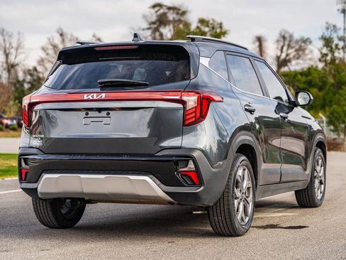 Used 2024 Kia Seltos S image 7