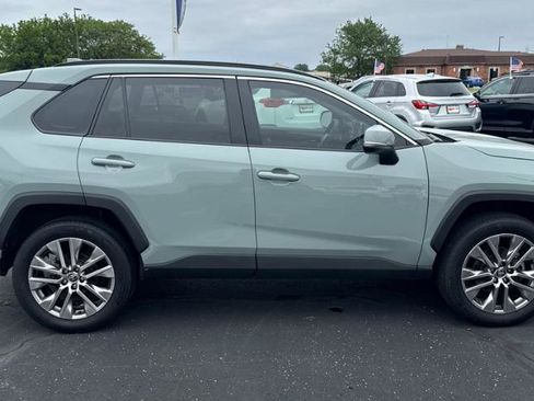 Used 2022 Toyota RAV4 XLE Premium FWD image 1
