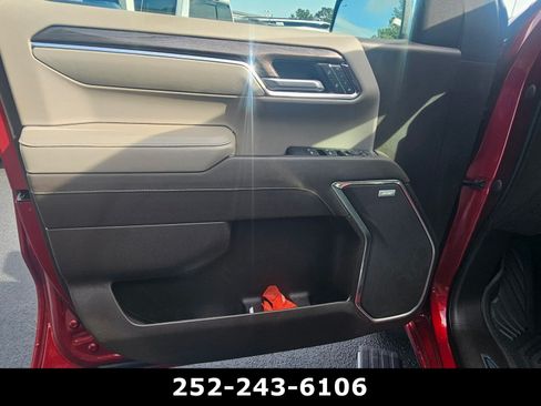 Used 2023 Chevrolet Silverado 1500 LTZ w/ LTZ Premium Package AWD/4WD image 10