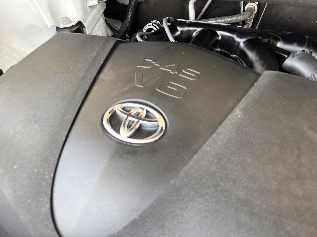 Used 2019 Toyota Highlander Limited Platinum AWD/4WD image 15