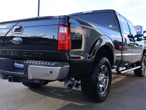 Used 2015 Ford F250 XLT w/ XLT Value Package image 6