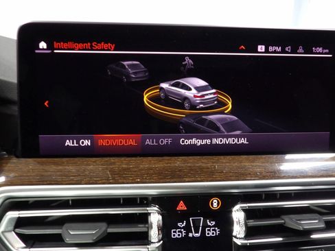 Used 2022 BMW X4 xDrive30i image 23