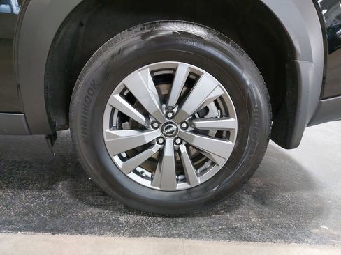 Certified 2025 Nissan Pathfinder S AWD/4WD image 32