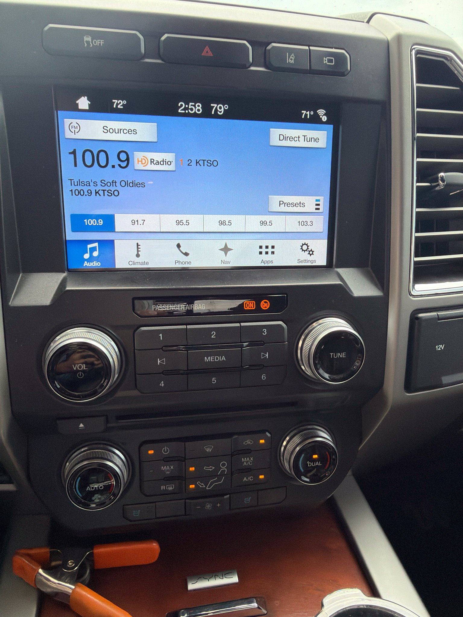 Used 2017 Ford F250 King Ranch w/ Tow Technology Bundle AWD/4WD image 3