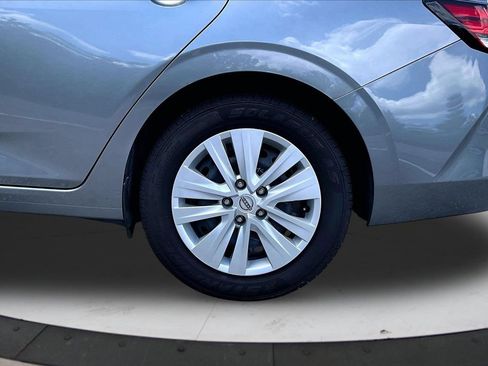 Used 2024 Nissan Sentra S FWD image 32