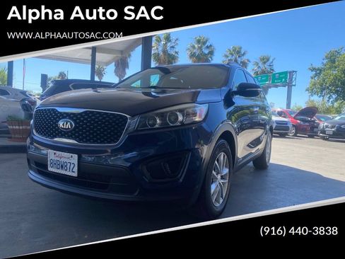 Used 2016 Kia Sorento LX AWD/4WD image 1