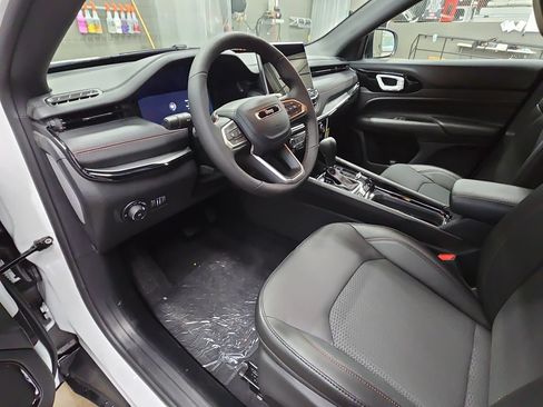 New 2026 Jeep Compass Trailhawk AWD/4WD image 17