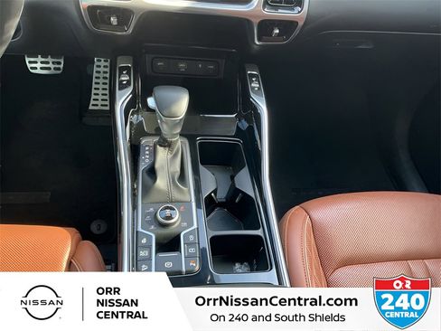 Used 2023 Kia Sorento SX Prestige image 25