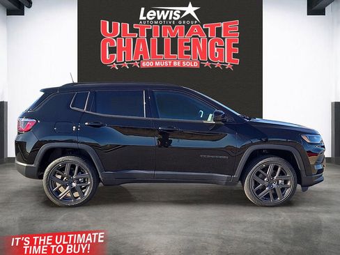 New 2026 Jeep Compass Latitude image 5