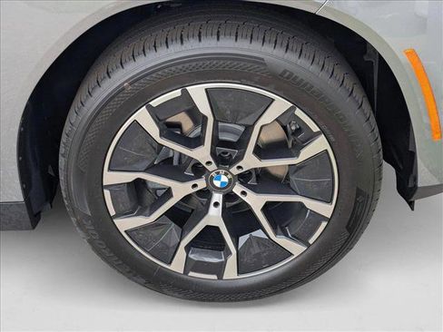 Used 2025 BMW X3 xDrive30i w/ Premium Package image 9