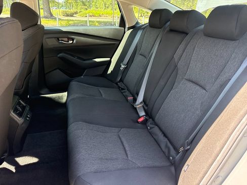 Used 2025 Honda Accord SE image 32