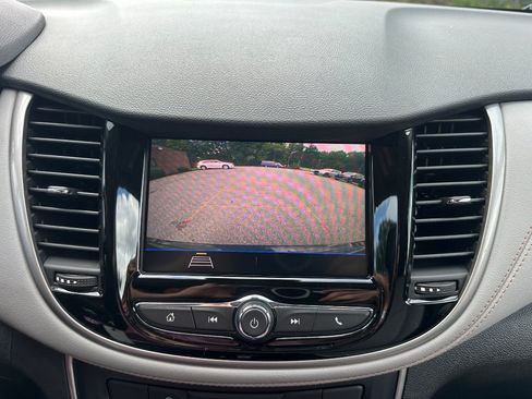 Used 2020 Chevrolet Trax LT FWD image 24