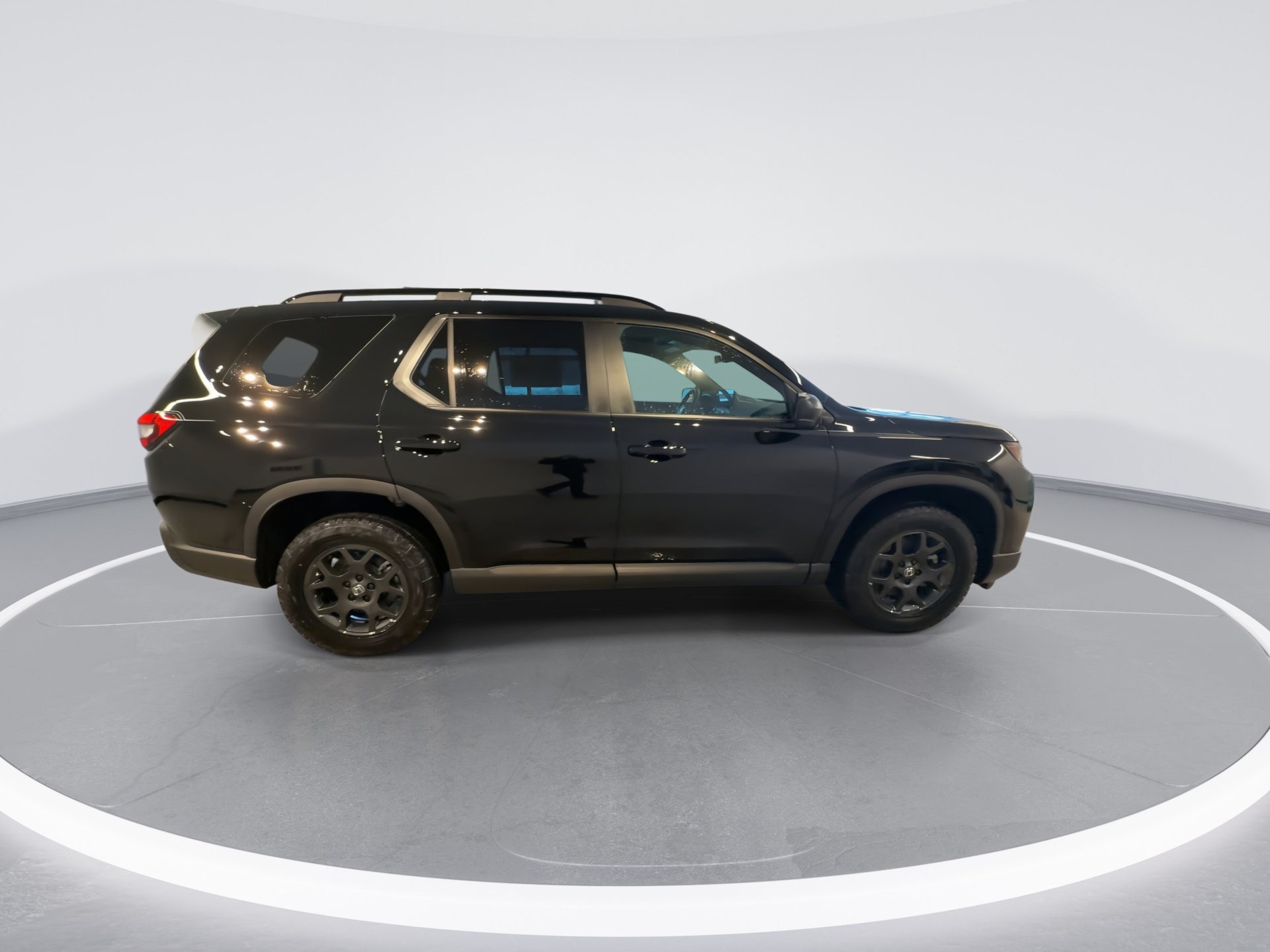 New 2026 Honda Pilot TrailSport image 9