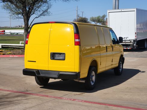 New 2025 Chevrolet Express 2500 image 13