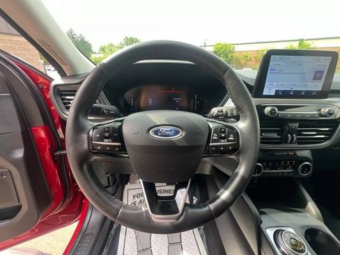 Used 2023 Ford Escape Active AWD/4WD image 25