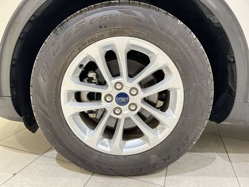 Used 2020 Ford Escape SE FWD image 27