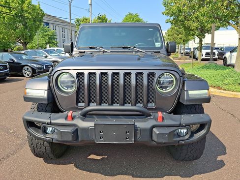 Used 2019 Jeep Wrangler Unlimited Sahara w/ Quick Order Package 24M Moab AWD/4WD image 2