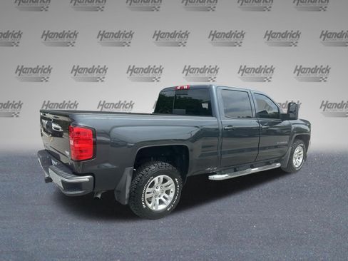 Used 2018 Chevrolet Silverado 1500 LT w/ All Star Edition RWD image 9