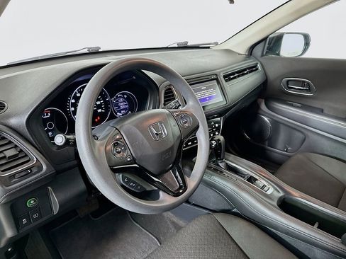 Used 2017 Honda HR-V EX image 10