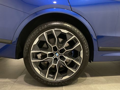Used 2026 BMW X7 M60i AWD/4WD image 9