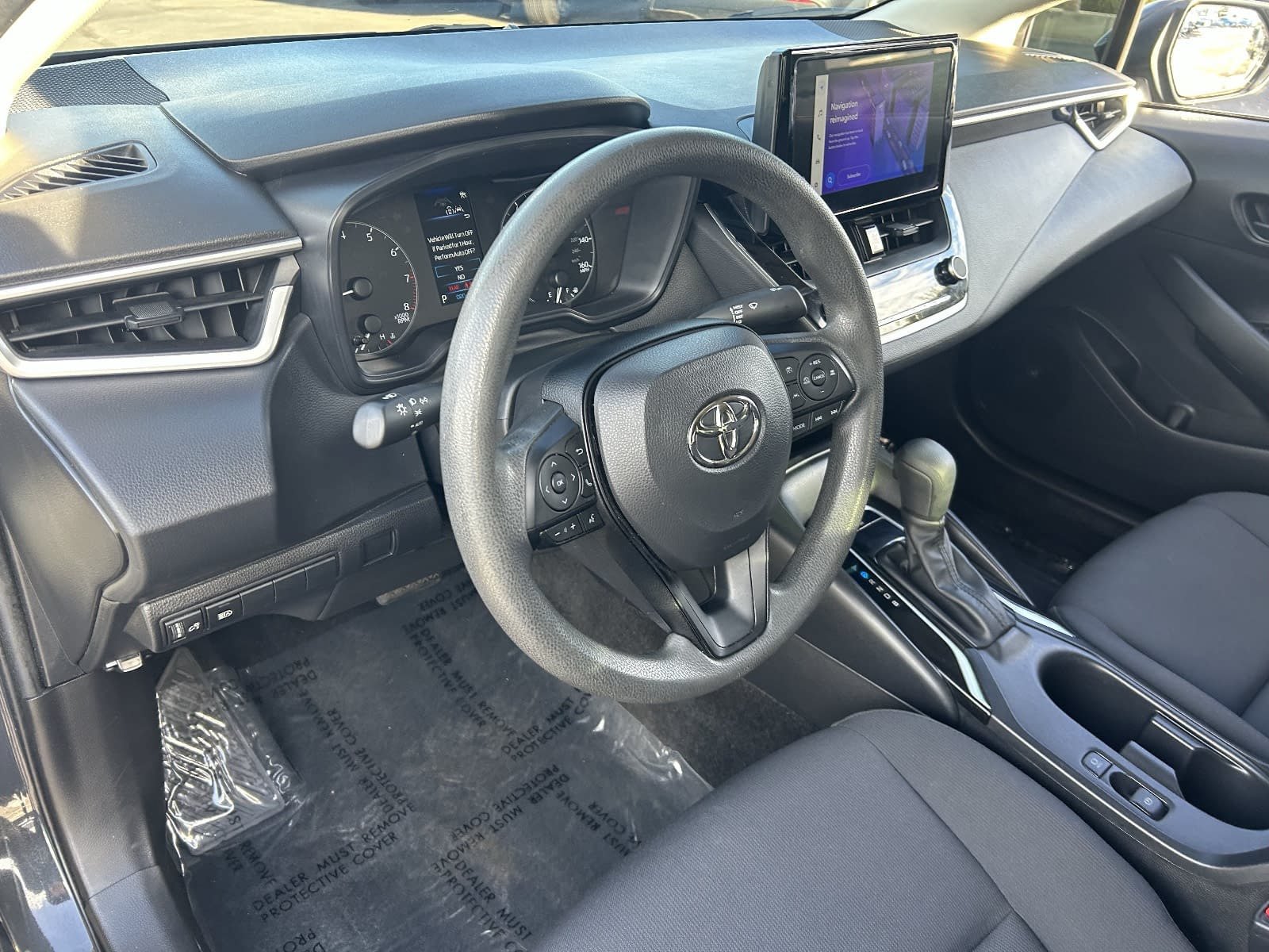 Used 2024 Toyota Corolla LE w/ LE Convenience Package FWD image 21