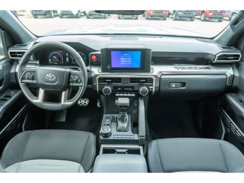 Used 2026 Toyota Tacoma TRD Sport image 18