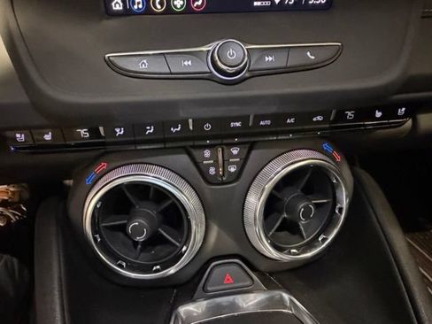 Used 2022 Chevrolet Camaro LT RWD image 12