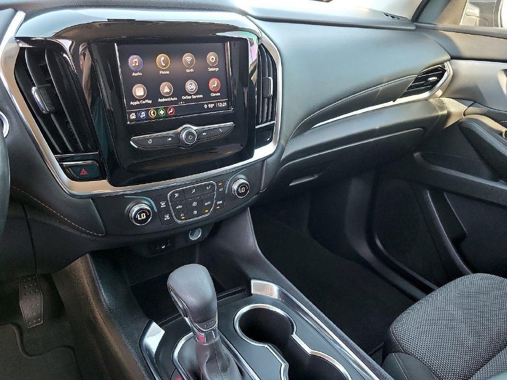 Used 2021 Chevrolet Traverse LT FWD image 25