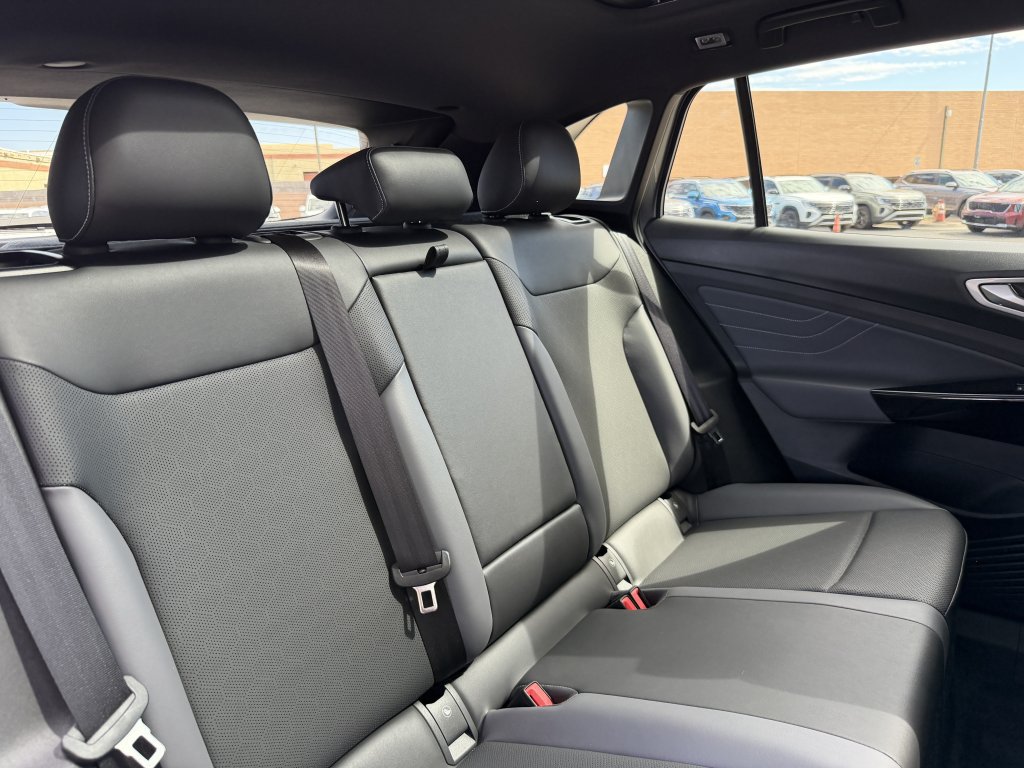 Used 2024 Volkswagen ID.4 Pro S RWD image 38
