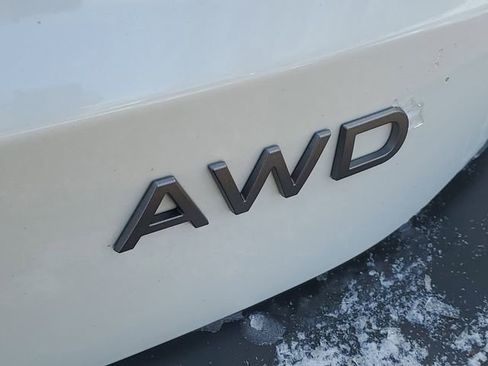 Certified 2025 Nissan Kicks SV image 30