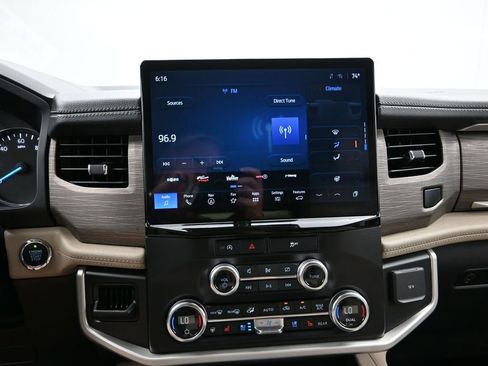 Used 2024 Ford Expedition Max Limited RWD image 15
