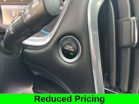 Used 2022 Chevrolet Traverse LT w/ Midnight/Sport Edition image 19