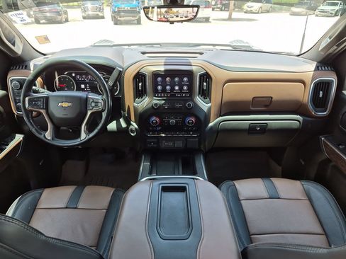 Used 2022 Chevrolet Silverado 3500 High Country AWD/4WD image 21