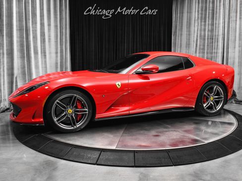 Used 2021 Ferrari 812 GTS image 34