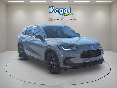 Used 2025 Honda HR-V Sport image 1