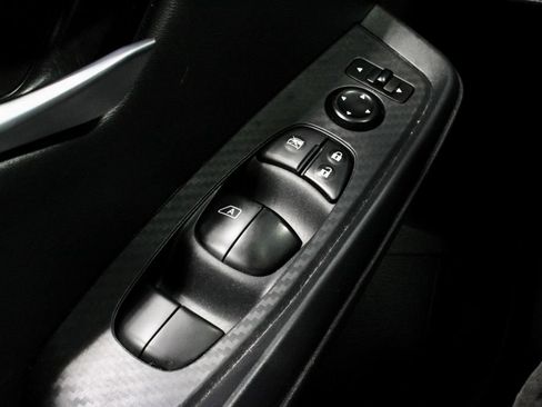 Used 2024 Nissan Sentra SV FWD image 25