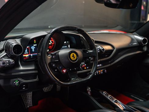 Used 2020 Ferrari F8 Tributo RWD image 7