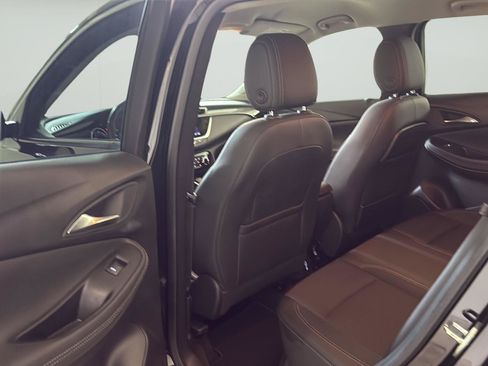 Used 2023 Buick Encore GX Preferred w/ Cold Weather Comfort Package FWD image 14