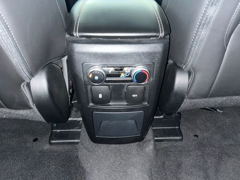 Used 2023 Ford Explorer XLT w/ Equipment Group 202A AWD/4WD image 29