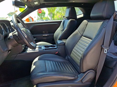 Used 2012 Dodge Challenger SXT Plus RWD image 13
