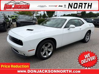 Used 2020 Dodge Challenger SXT RWD video 1